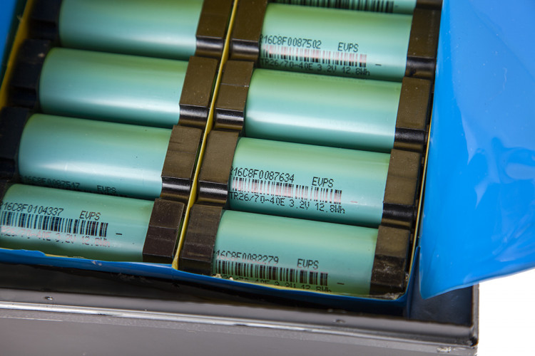 Тяговый железо-фосфатный аккумулятор RuTrike LiFePO4 60V32Ah (50А) во Владивостоке