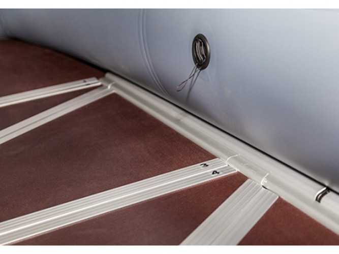 Надувная лодка ПВХ Polar Bird 385M во Владивостоке