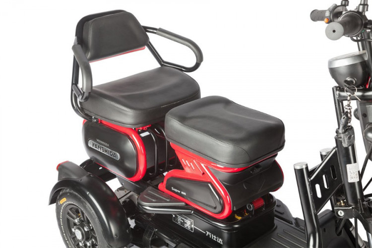 Электротрицикл Wanshida HOT HATCH во Владивостоке