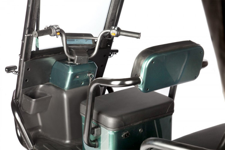 Пассажирский электротрицикл Wanshida NIPLA 500 во Владивостоке