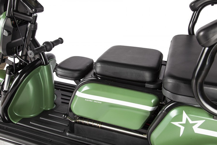 Электроскутер Rutrike Пилот во Владивостоке