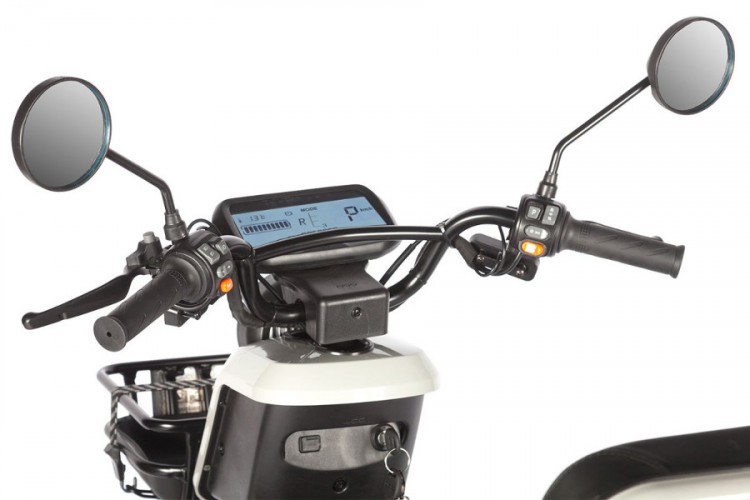 Пассажирский электротрицикл Wanshida UM+ во Владивостоке