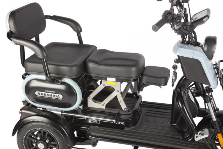 Электротрицикл Wanshida UN MOTO во Владивостоке