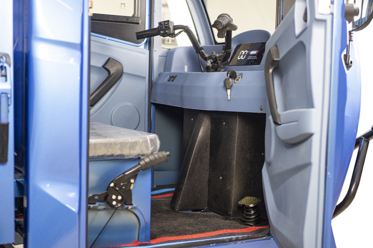 Электротрицикл Rutrike КАРГО Кабина обогрев 1500 грузовой во Владивостоке