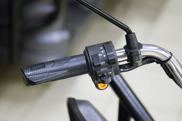 Грузовой электрический трицикл RuTrike Гибрид 1500 во Владивостоке