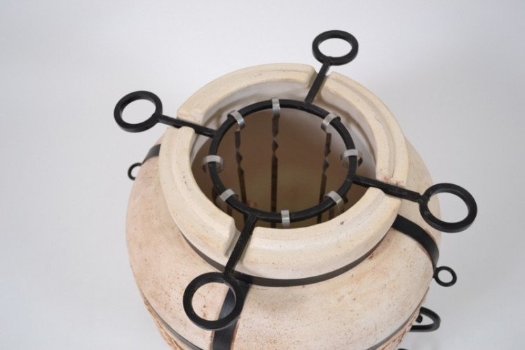 Тандыр Султан Хайдар Средний во Владивостоке