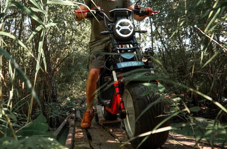 Электроскутер White Siberia PRO MAX 3950W во Владивостоке