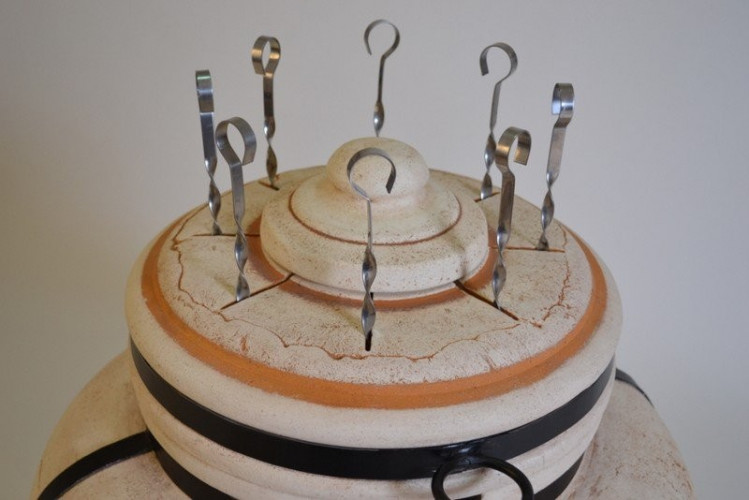 Тандыр Султан Большой во Владивостоке