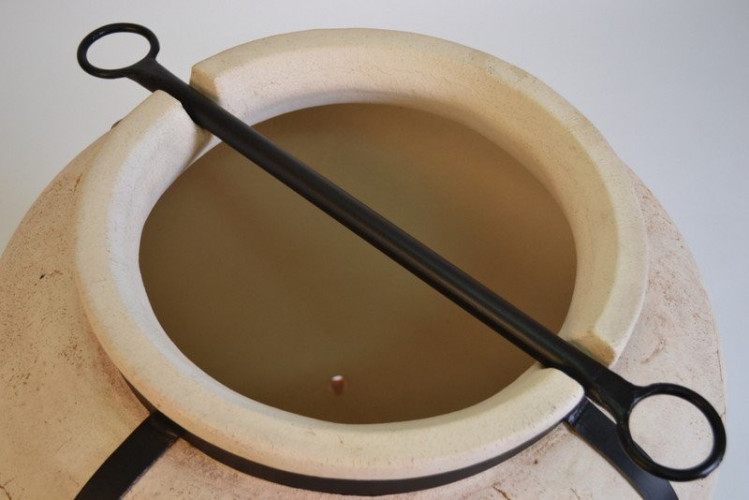 Тандыр Султан Большой во Владивостоке