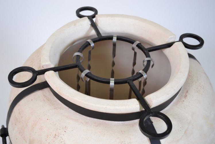 Тандыр Султан Каир Большой во Владивостоке